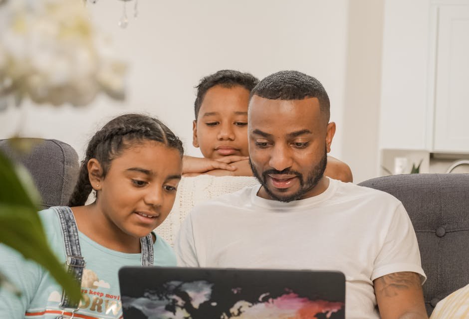 Setting Digital Boundaries: A Parent's Guide to Screen Time